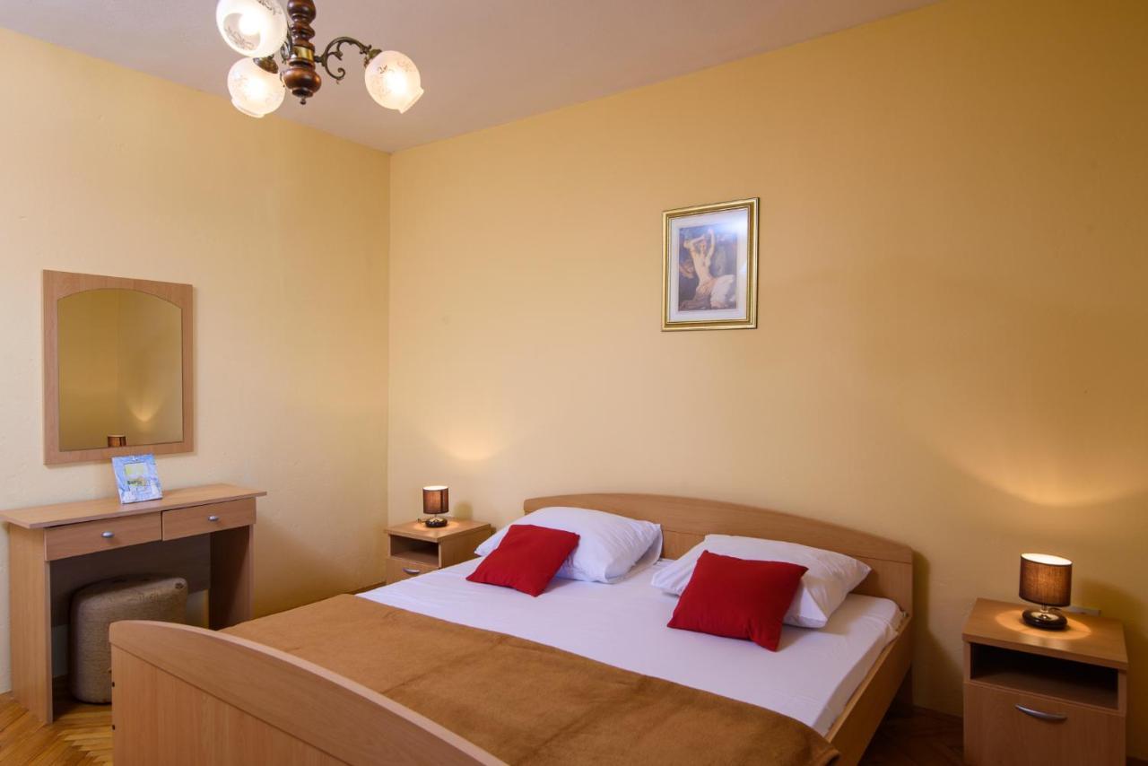 Apartmen Karmen 2 Trogir Luaran gambar